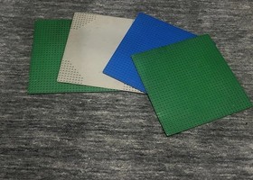 (Lot of 4Lego Baseplates - 3 Classic & Landing Pad  from Galaxy Commander 6980