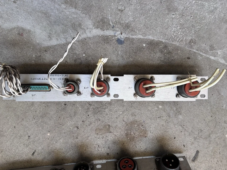 Mil Spec circular connectors mounted on aluminum panel - Image 4 of 4