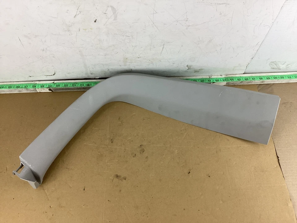 Cubierta de moldura de puerta trasera derecha Mercedes Benz GL450 X166 2013-2016 A1667400671 FABRICANTE DE EQUIPOS ORIGINALES Foto 2 de 4