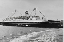 STAFAN BATORY POLISH OCEAN LINE.POST CARD COLLECTABLES . MY REF S FOLDER IMAGE 1