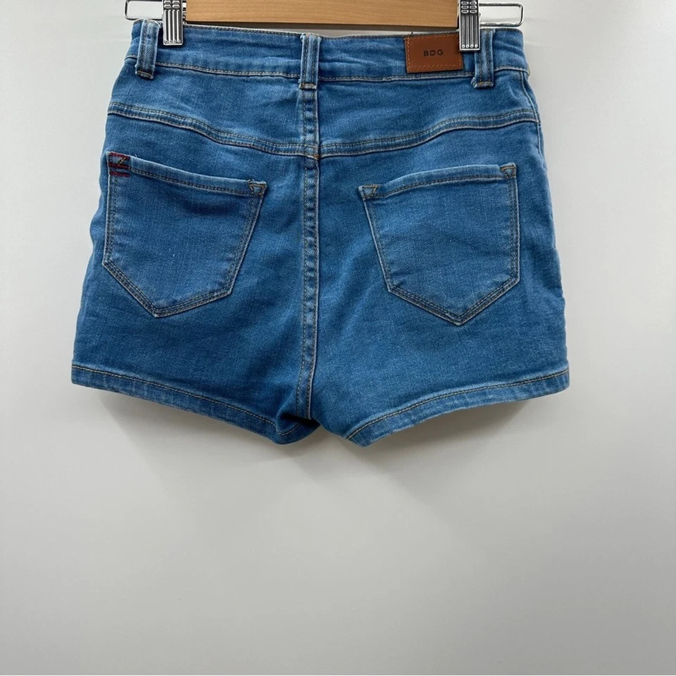 Urban Outfitters BDG Medium Wash High Rise Short Shorts Size 24 - Image 2 of 4