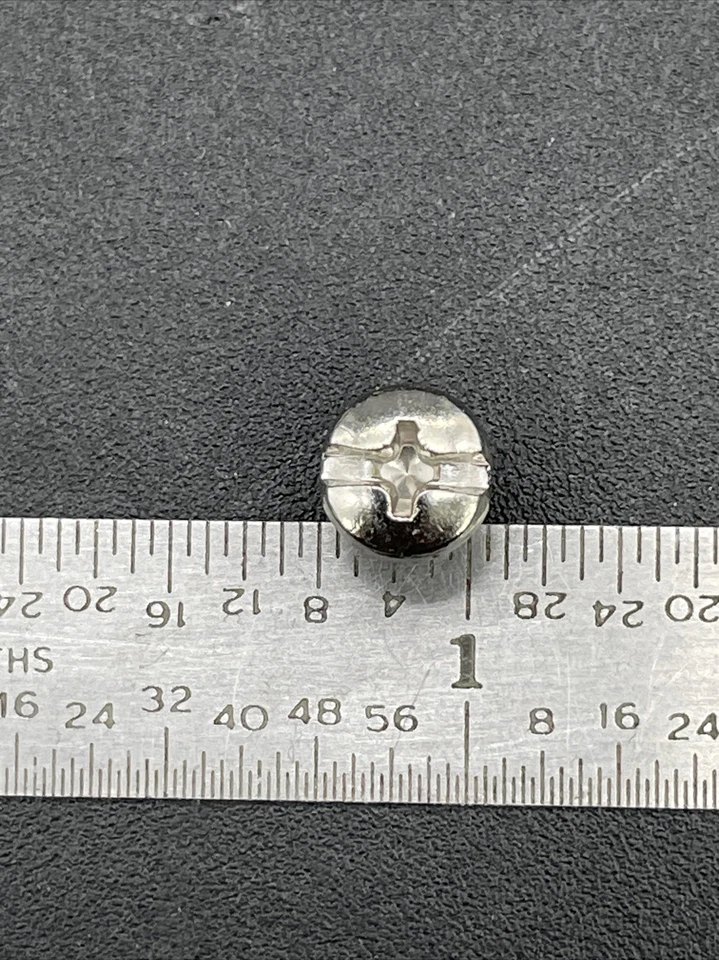 Tornillo Keystone UNC 6-32x6.4 Cabeza Cabeza de queso Phillips Ranurado Placa de níquel Latón Foto 2 de 3