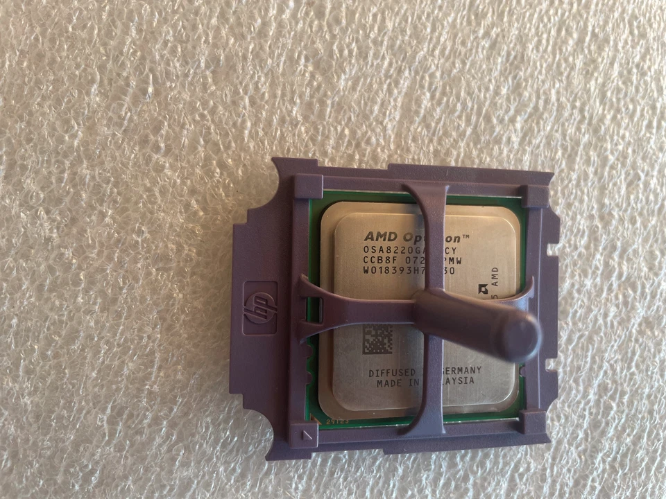 OSA8220GAA6CY AMD OPTERON 8220 2.80GHZ 2MB Hp 438218-B21 - Image 2 of 2