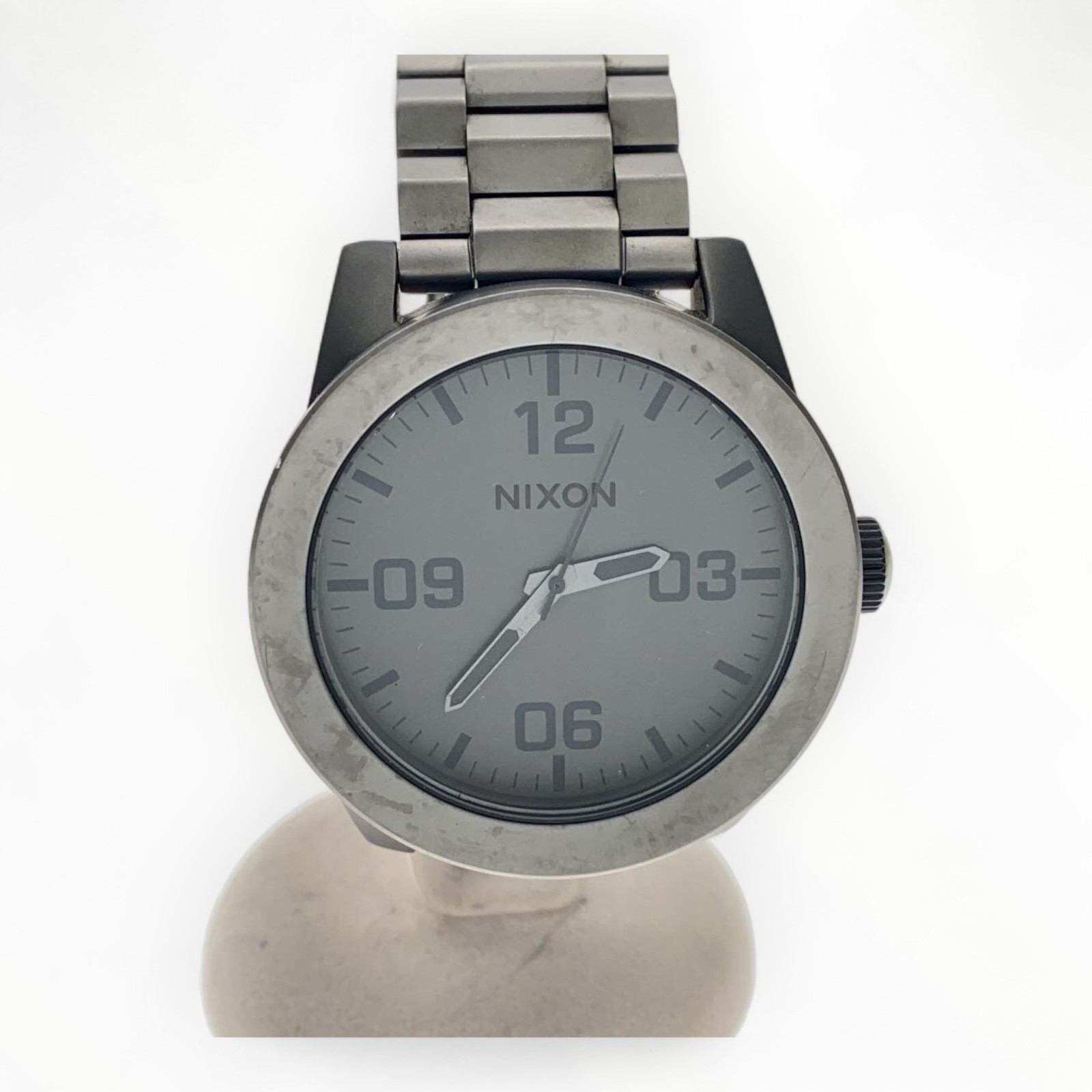 NIXON Battery Dead Quartz Watch THE CORPORAL 2495