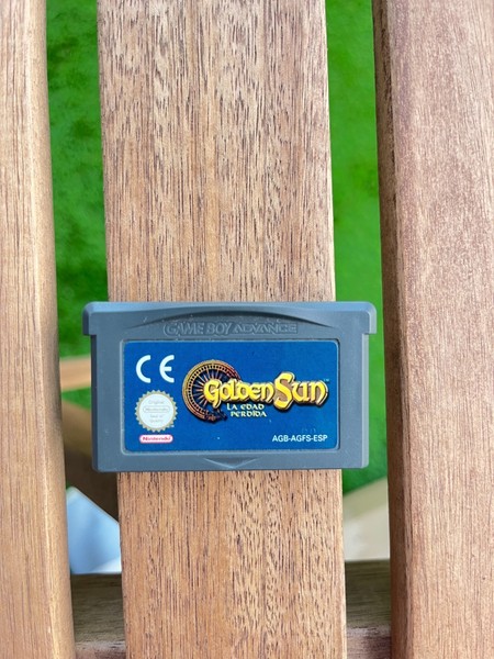 Videojuego GBA "Golden Sun: la edad perdida". Solo se vende el cartucho.