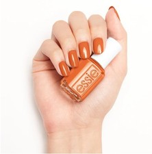 Essie Nail Polish 824 Frilly Lilies 5ml