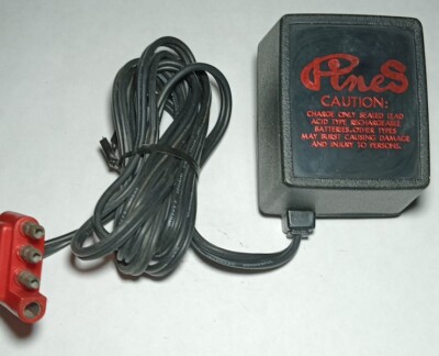 Pines Of America Battery Charger 12VDC 8W Model: ICC-2-1000 (Tested)