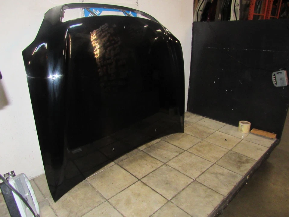 HOOD LEXUS LS430 04 05 06 - Image 2 of 3