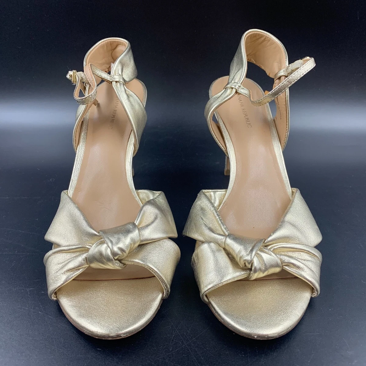 Banana Republic women s heeled sandals gold Size 9.5 eBay