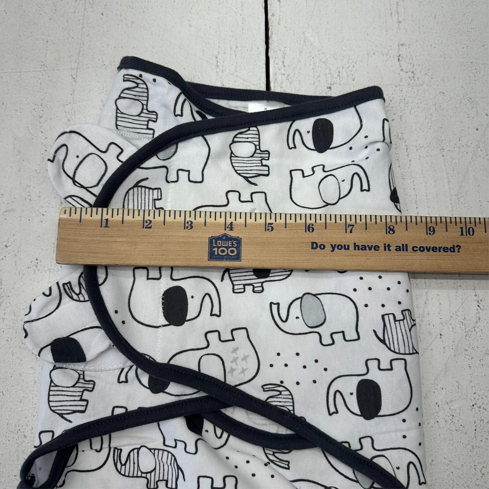 The Peanutshell White Elephant Graphic Cozy Newborn Swaddle Size S/M 0-3M