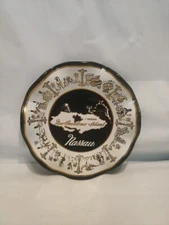 Vintage ~ Nassau ~ New Providence Island ~ Glass Candy Dish/ Ashtray ~ Pre-owned