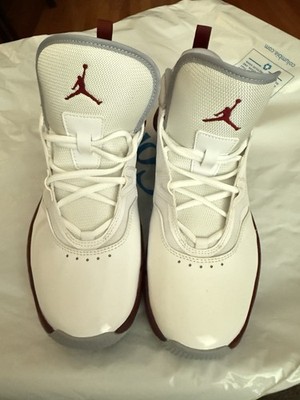 Authentic Nike Jordan Max Aura 5   White / Cardinal Red / Light Graphite