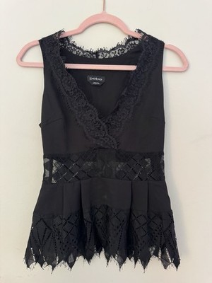Bebe Sleeveless Top Black Lace Y2K  Vintage V Neck Size 2