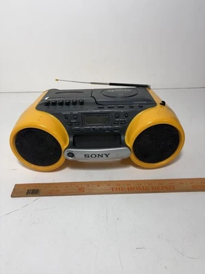 Vintage Sony CFD-980 Sports Boombox Yellow CD Radio Cassette AM/FM Portable - Image 1 of 4