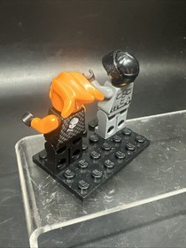 LEGO Space Police 3 Minifigures Alien Kranxx & Officer 9 (sp093 sp107) 5970 5794