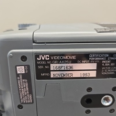 JVC Compact VHS VideoMovie GR-AX25 Camcorder In Official Black