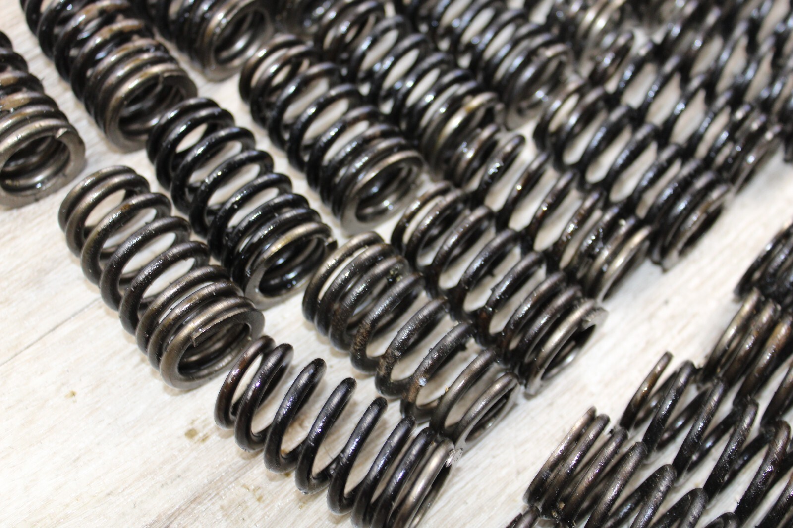 08-13 BMW E90 E92 E93 V8 S65 S85 M5 M3 ENGINE VALVE SPRINGS SET 32 80K ...