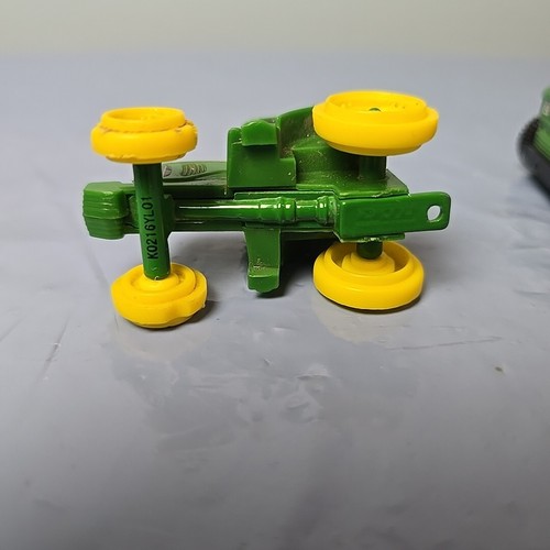 ERTL John Deere Gator 6X4 Utility Vehicle AND Mini Tractor Farm Equipment - Picture 7 of 14