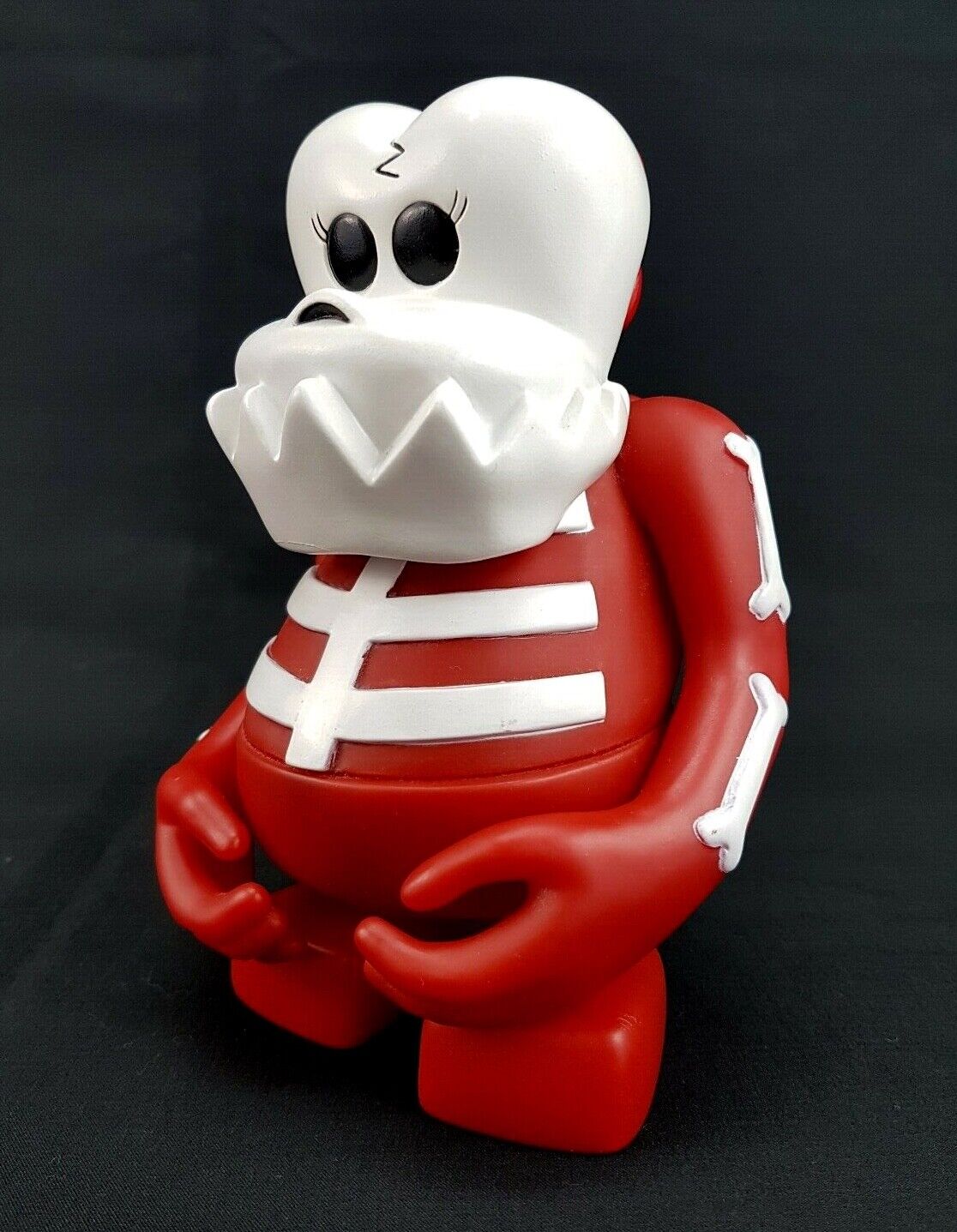 BXH Bounty Hunter Skull Ko Kun Chang Red Vinyl Figure Art Secret