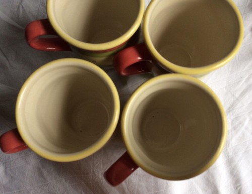 Set Pfaltzgraff Pistoulet Mugs Cups Stripes Coffee Green Yellow Ceramic Red 2002 - Picture 5 of 7