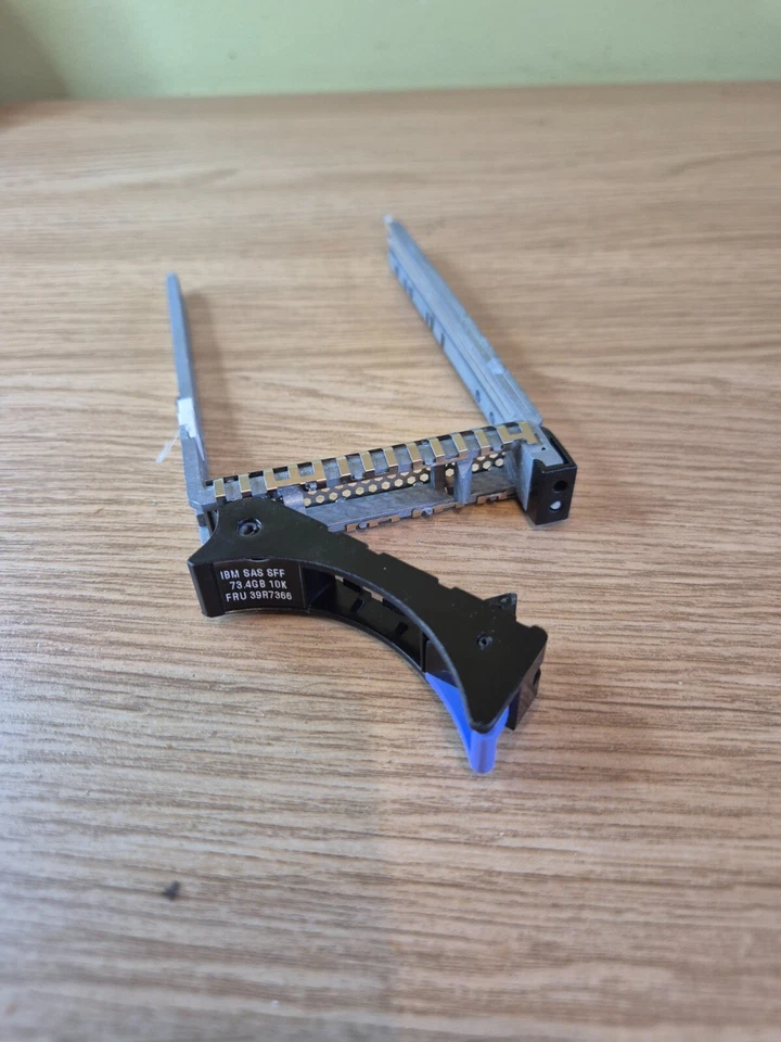 Lot Of x4 IBM 1882 42R8392 59P5241 146GB 10K RPM 2.5-inch SAS SFF Disk Drive - Image 2 of 4