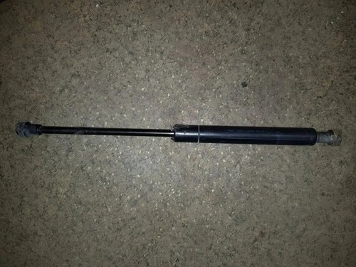 BMW 5 Touring E39 Motorhaubenstrebe vorne rechts 51238174866 3.00 33753039