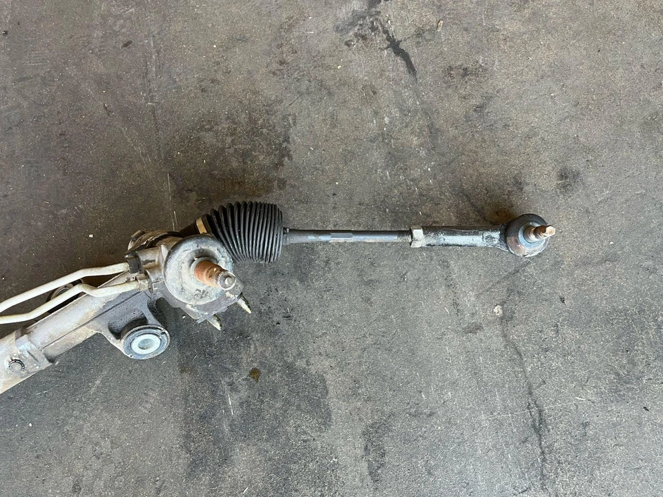 2005 Chevrolet Colorado 2.8L Power Rack and Pinion 04 05 06 OEM 4x2 Foto 3 de 4