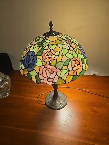 Vintage Tiffany Style Table Lamp 2 Chain Pull Flowers Iridescent