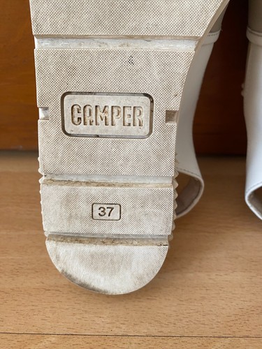 Sandalias gruesas de cuero Camper talla 37 UK 4 plataforma suela gruesa blancas y beige - Imagen 13 de 13