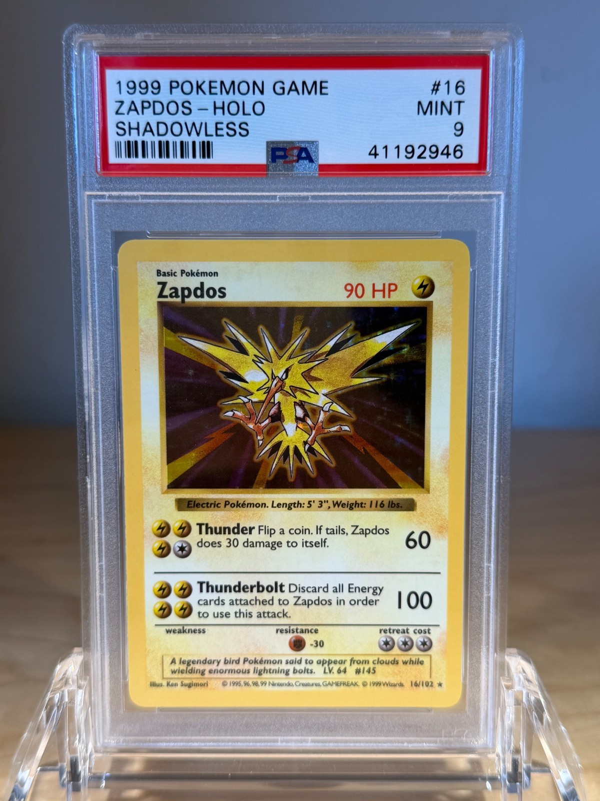 1999 POKEMON BASE SET SHADOWLESS #16 ZAPDOS HOLO PSA 9