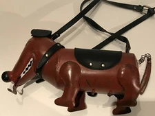 SCHATZI FEMALE DOG METAL CROSSBODY HANDBAG/PURSE MOVABLE LEGS WIGGLY TAIL NR