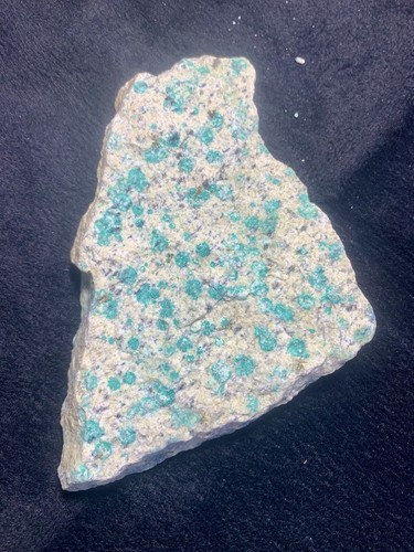 480 Gramm K2 Nit (Granit mit Azurit) Rohstein. - Bild 5 von 6