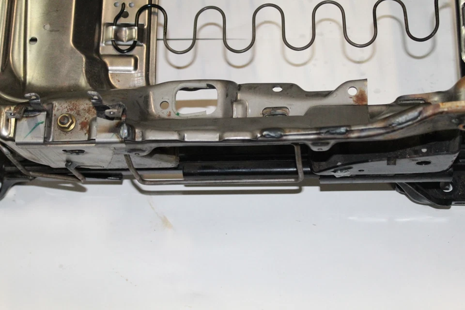 Infiniti FX35 FX45 2003-2005 asiento del pasajero delantero derecho montaje de pista J4448 Foto 4 de 4