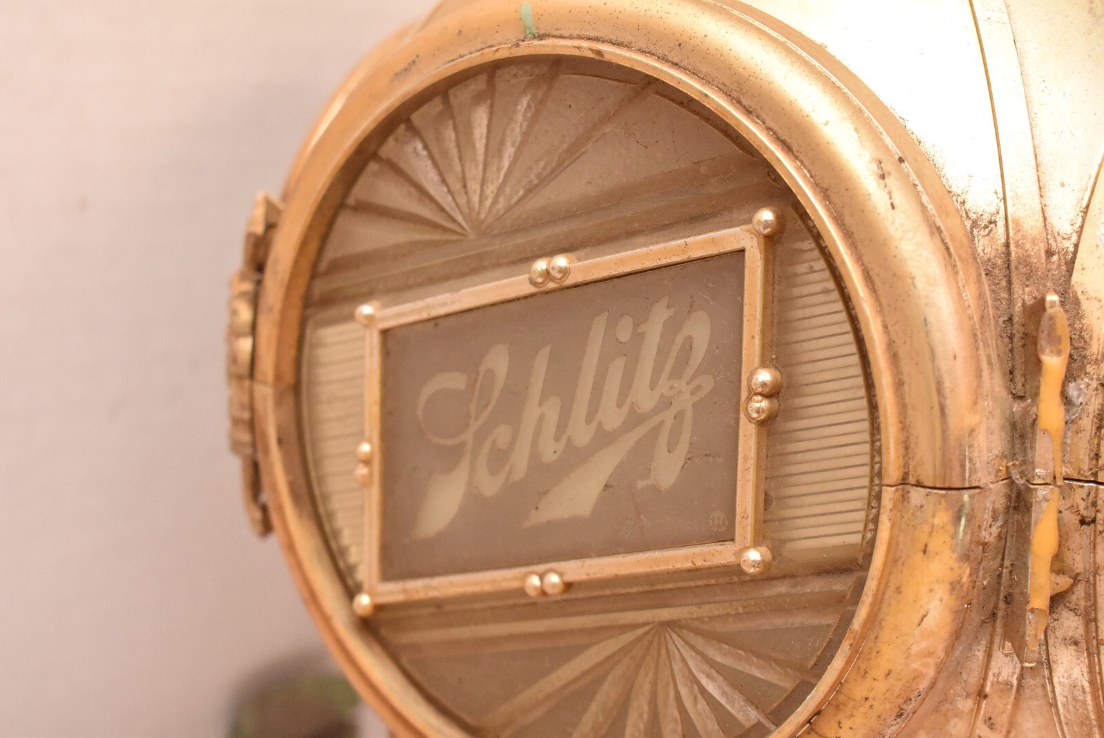 Vintage Pair Of 1972  Schlitz Beer Bar Advertising Wall Sconces Lights Signs