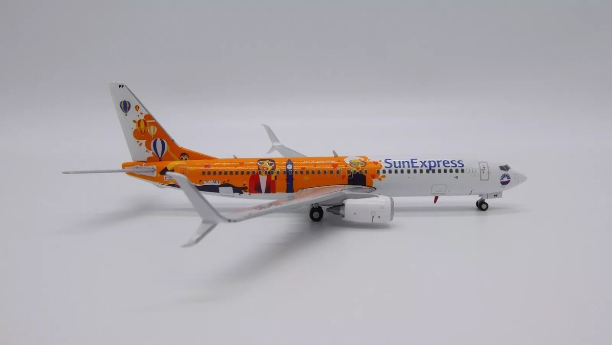 JC WINGS SUNEXPRESS BOEING B737-800 1:400 DIECAST MODEL