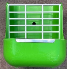 Hay rack / feeding bowl