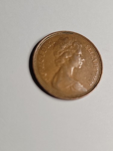 Rare First Circulation 25MM 1971 D.G.REG.F.D Queen Elizabeth II New Pence 2 Coin - Picture 4 of 8
