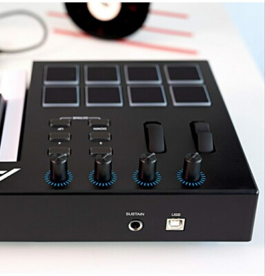 Alesis V61 61 Keys MIDI Keyboard Controller 694318016190| eBay