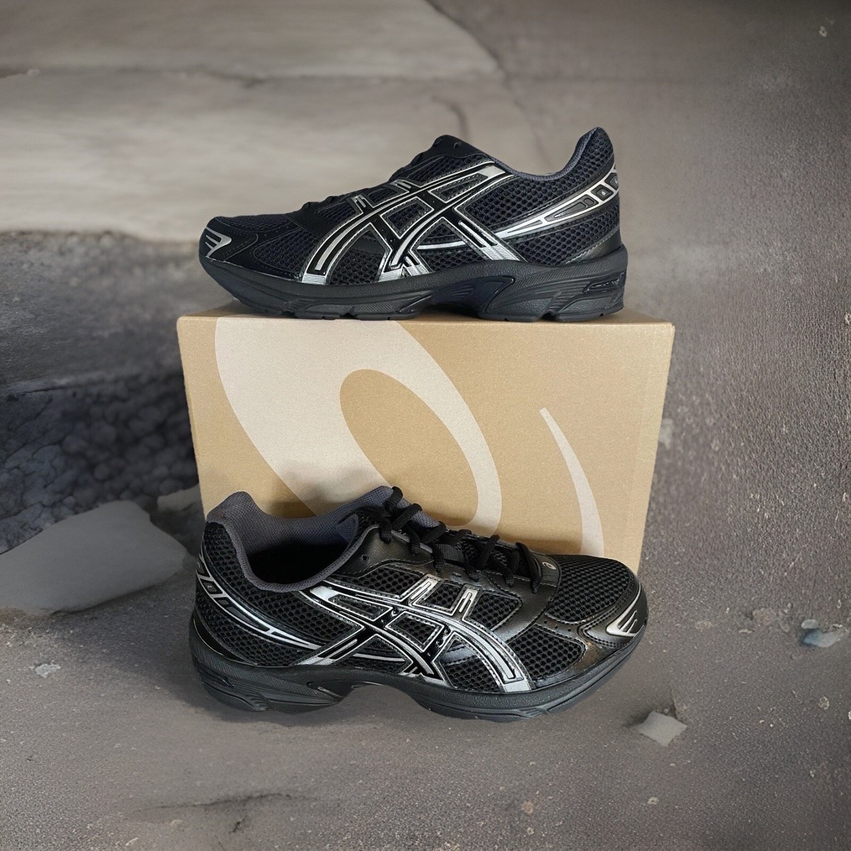 Asics Gel - 1130 MEN  Black, White & Silver Athletic Sneakers ASICS GEL-1130 Sportstyle Shoe - Black/Pure Silver | No  main image 2