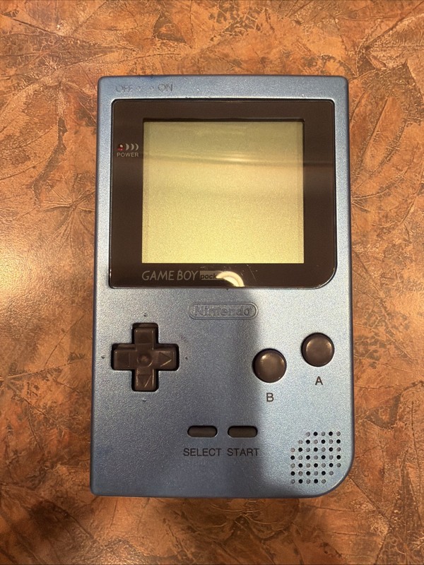 Nintendo Game Boy Pocket MGB-001 Icy Blue Edition Handheld System 1996 TESTED