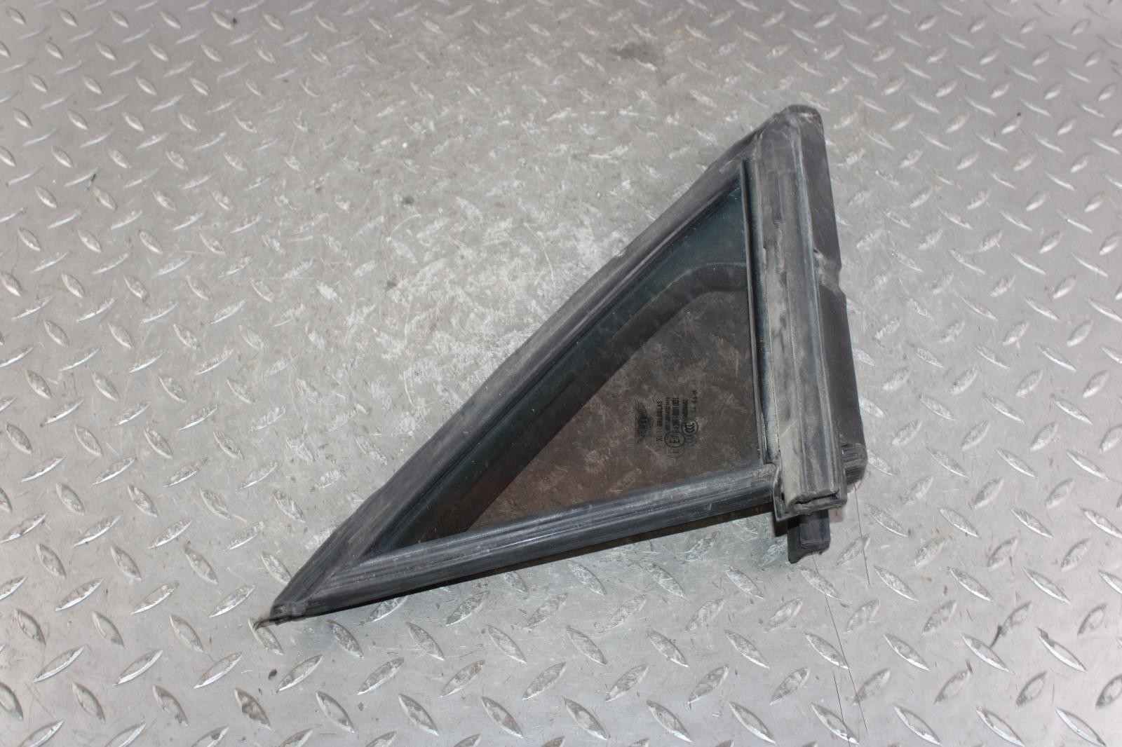 14-18 Flying Spur Front Passenger Right RH Quarter Window Glass OEM Factory WTY
