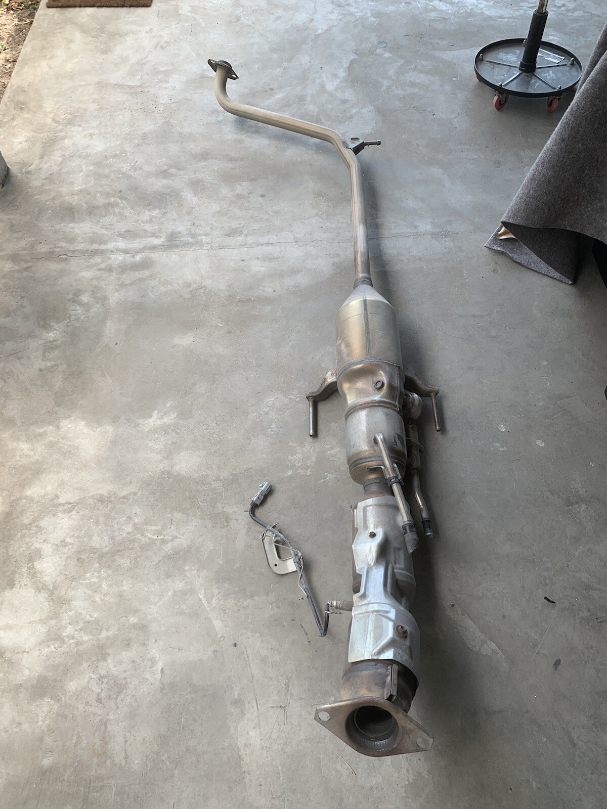 20102015 Toyota Prius OEM catalytic converter 160k Miles NO SHIPPING eBay