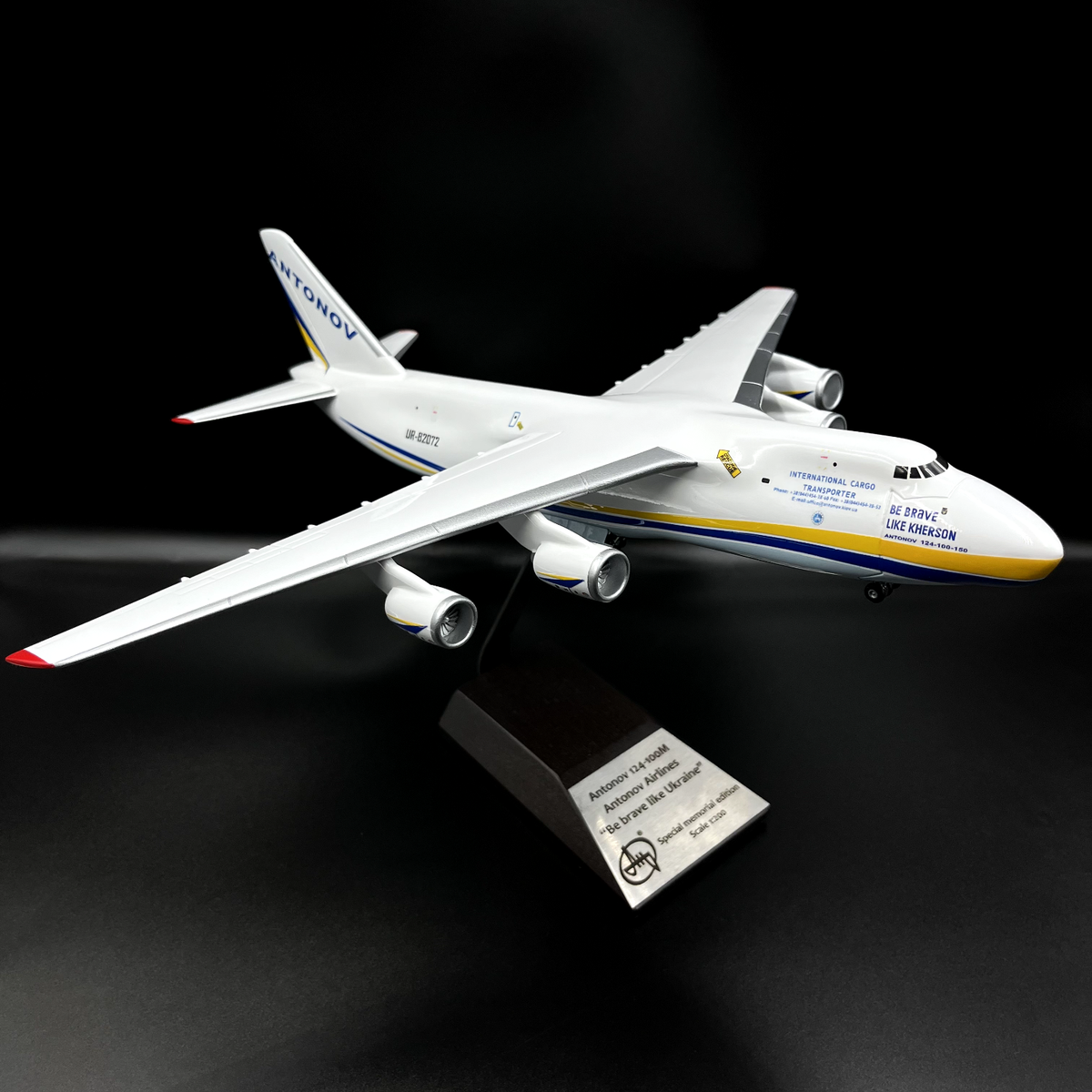 Antonov An-124 Ruslan UR-82072 