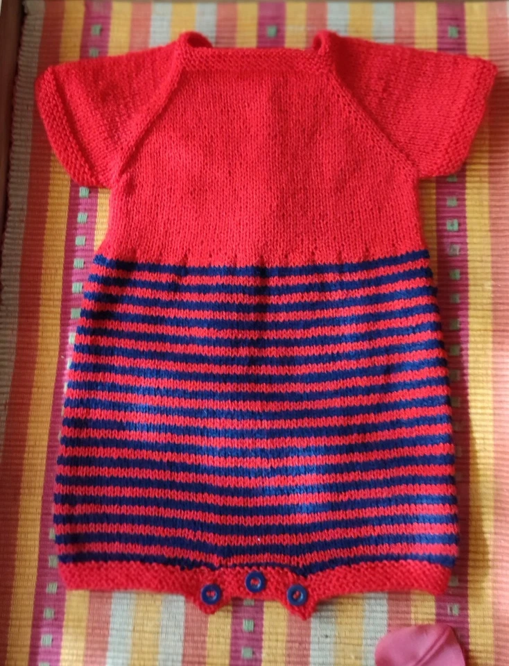 Conjunto lana bebé chaqueta, ranita, zapatos y capota 0 meses. Hecho a mano. - Imagen 2 de 3