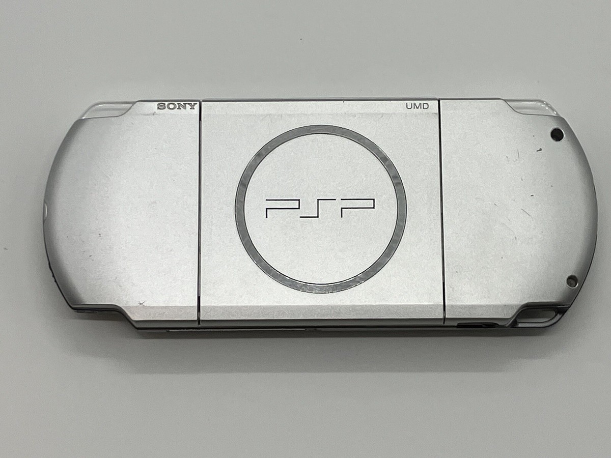 PSP 3000シルバー Amazon | PSP「プレイステーション・ポータブル」 ミスティック
