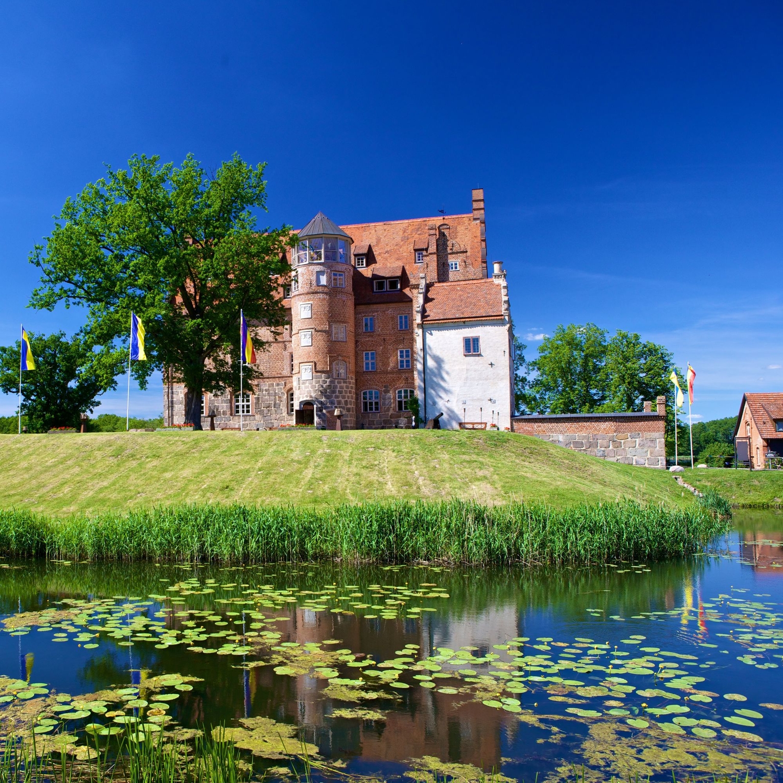 Plato de los lagos de Mecklemburgo 3T vacaciones | cupón de hotel 2P + F | spa
