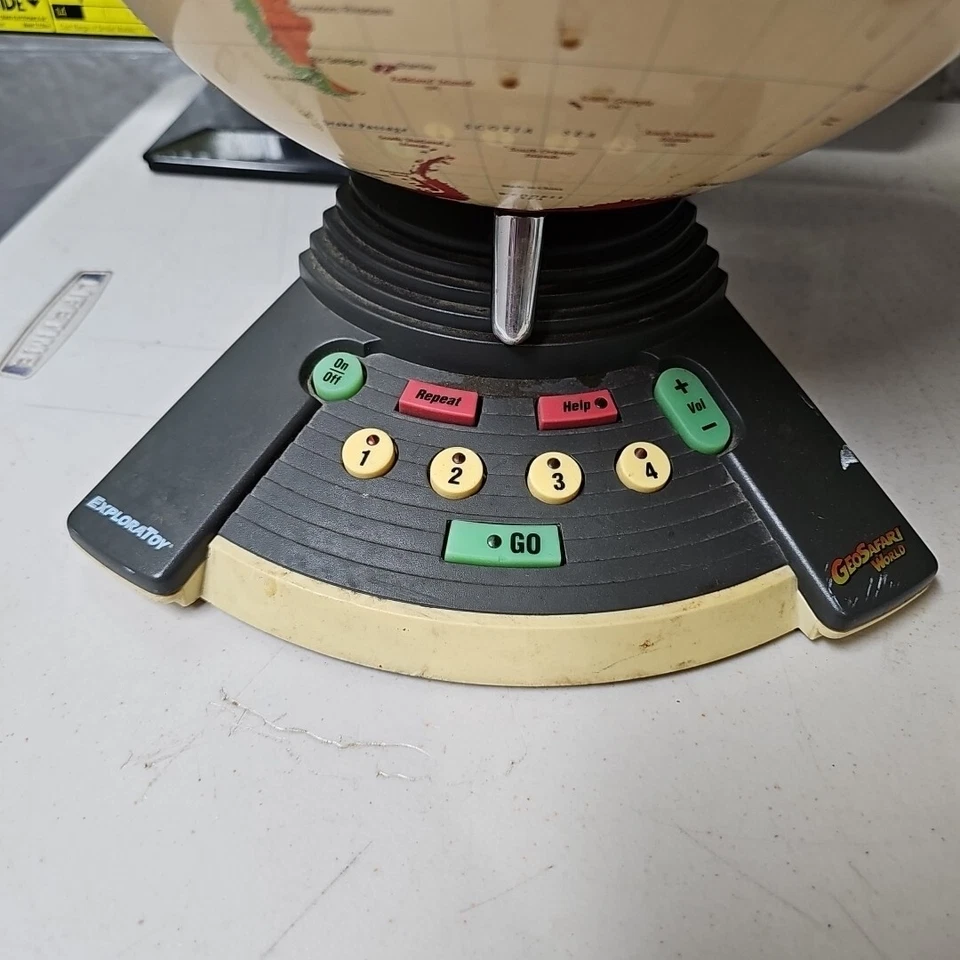 Электронная географическая игра Geosafari World Talking Globe модель Exploratoy 6490 - Изображение 2 из 4