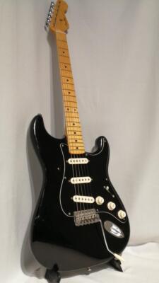 ギター Fender USA vintage Series Stratocaster Fender American Vintage II 1957 Stratocaster Guitar with