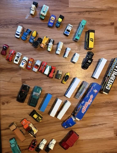 Lot Of 46 Vintage Hot wheels, Matchbox, Maisto, Tonka  Etc 80’s 90’s Cars Trucks