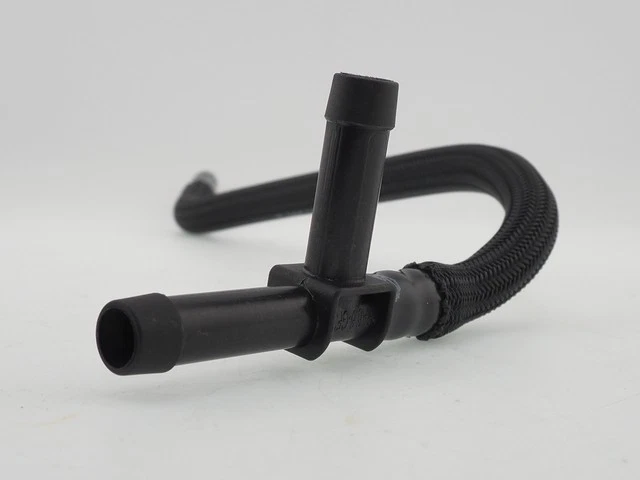 Tubo conector original Audi 059-121-086-Q Foto 2 de 4